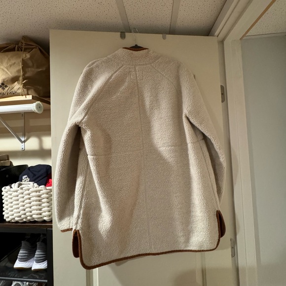 Women’s Sherpa & Suede Old Navy Jacket - Picture 7 of 11